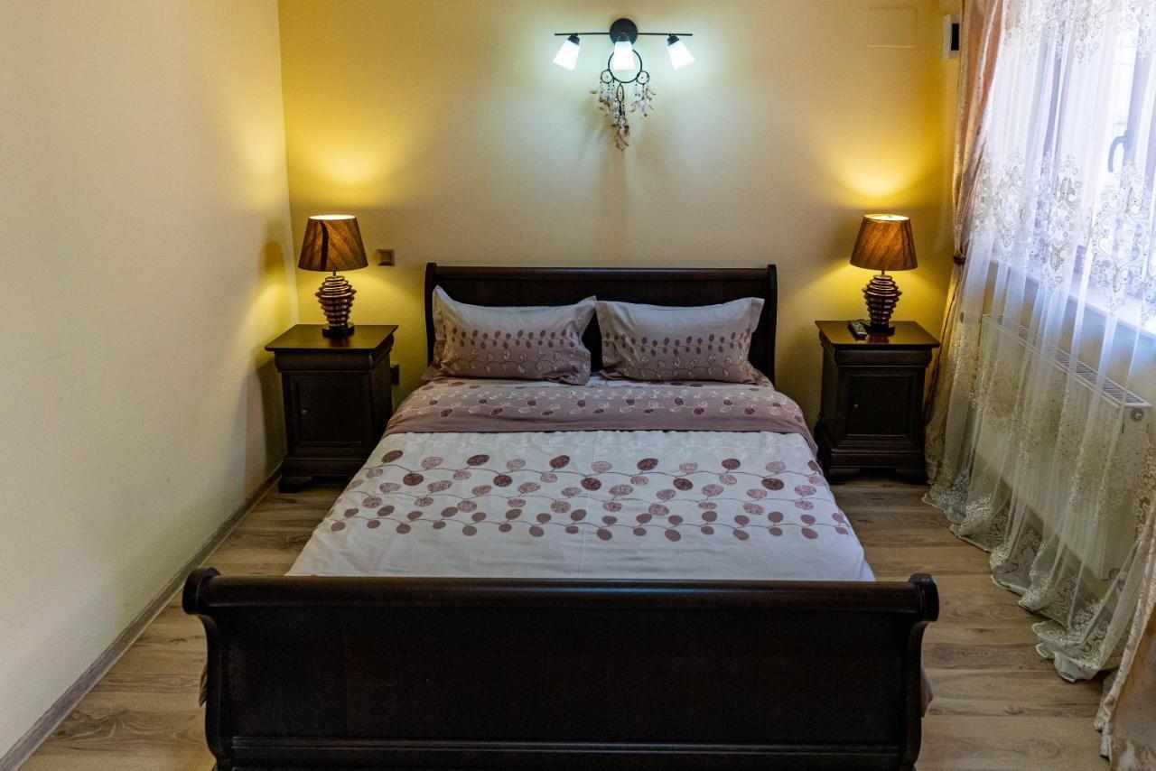 La Bebe 1 Bed Hotel Hunedoara Luaran gambar