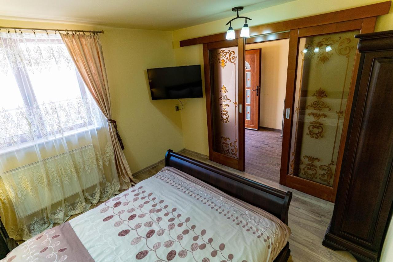 La Bebe 1 Bed Hotel Hunedoara Luaran gambar