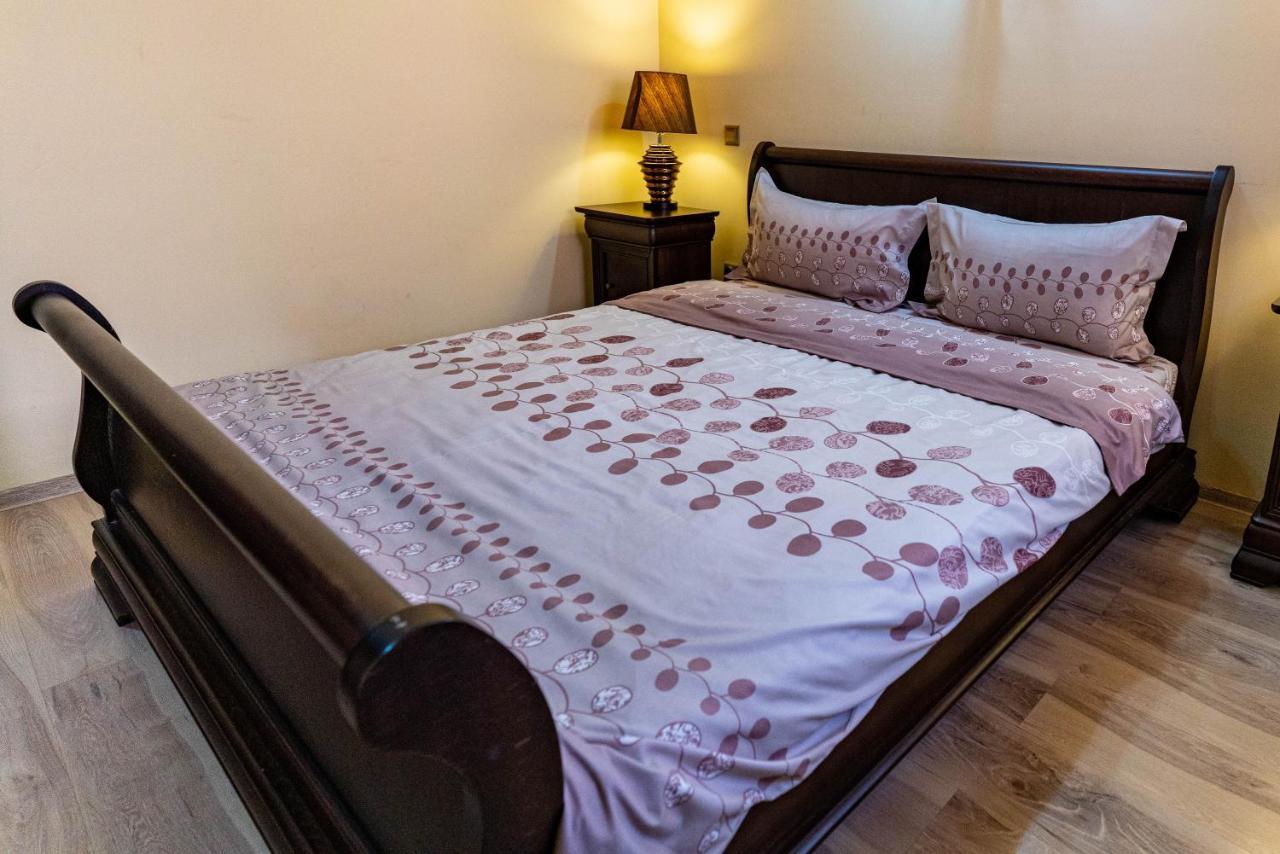 La Bebe 1 Bed Hotel Hunedoara Luaran gambar