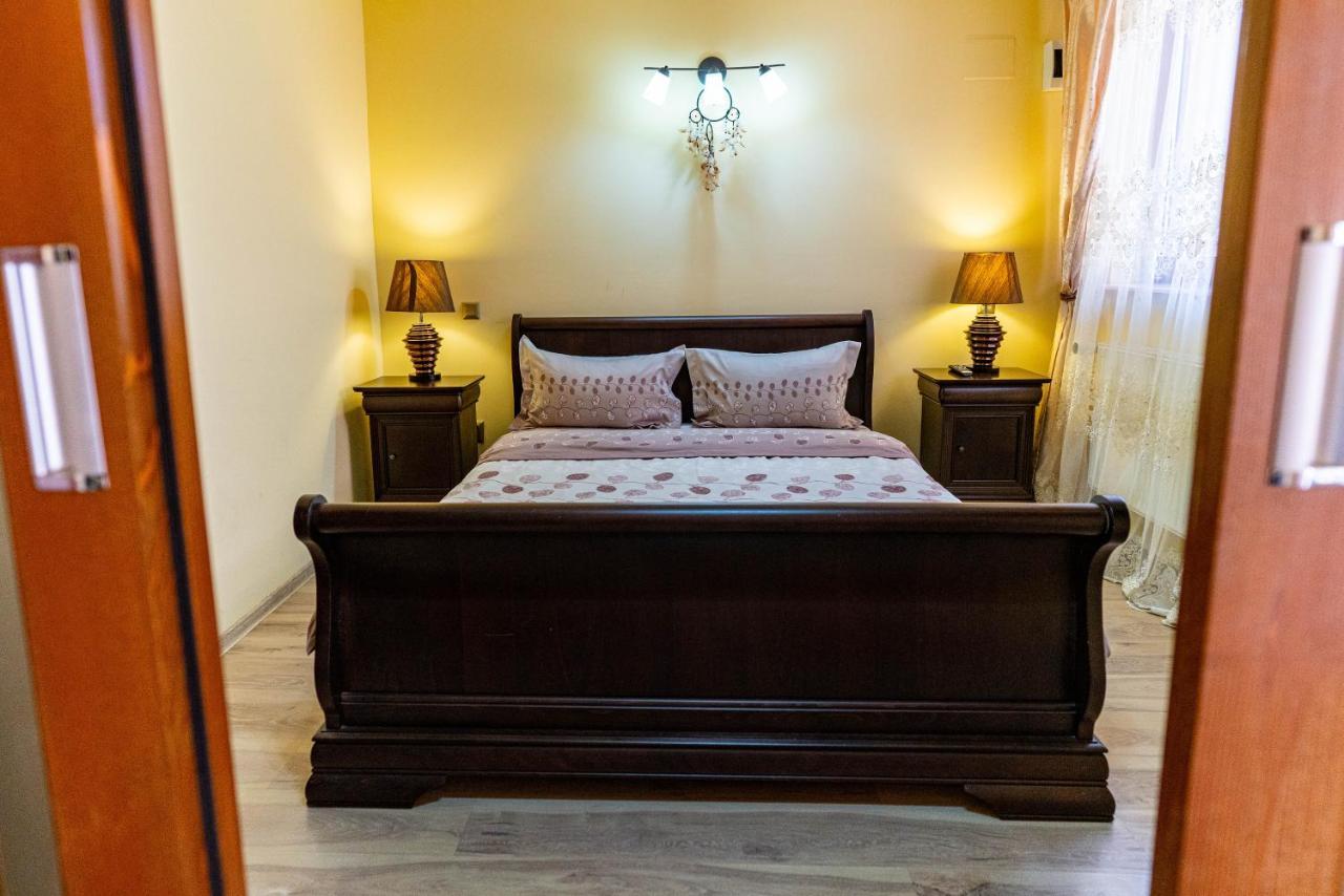 La Bebe 1 Bed Hotel Hunedoara Luaran gambar