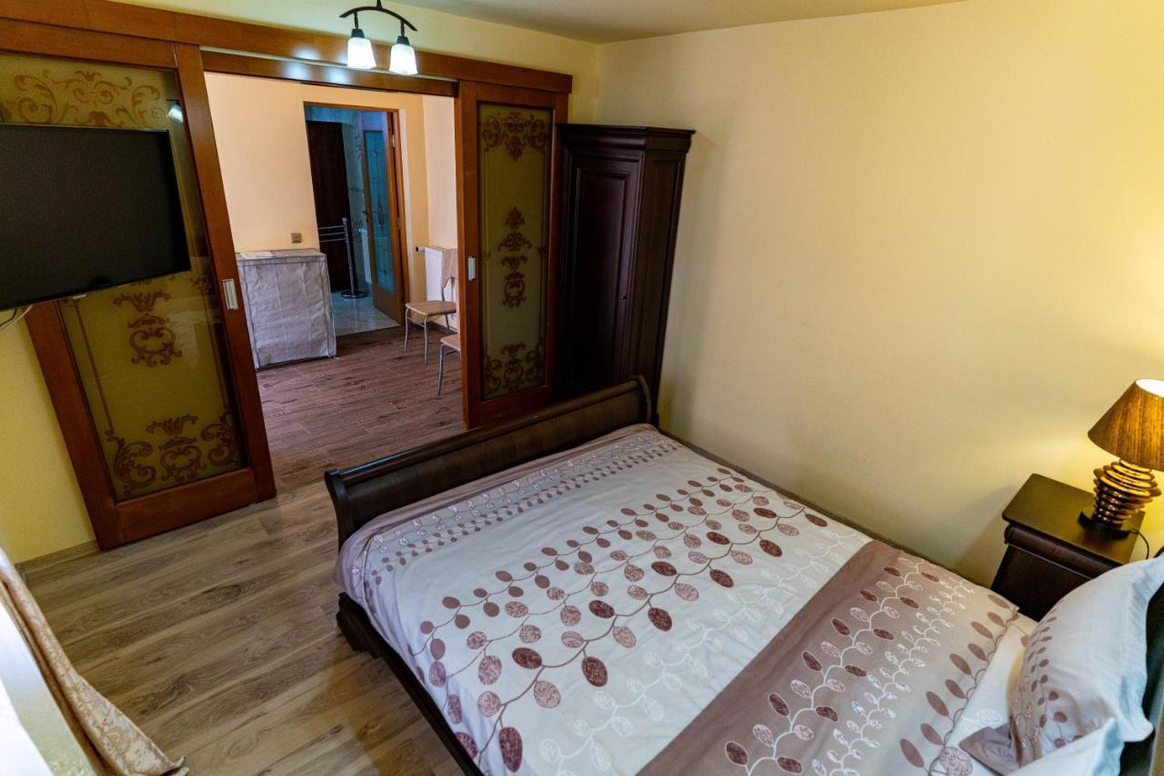 La Bebe 1 Bed Hotel Hunedoara Luaran gambar
