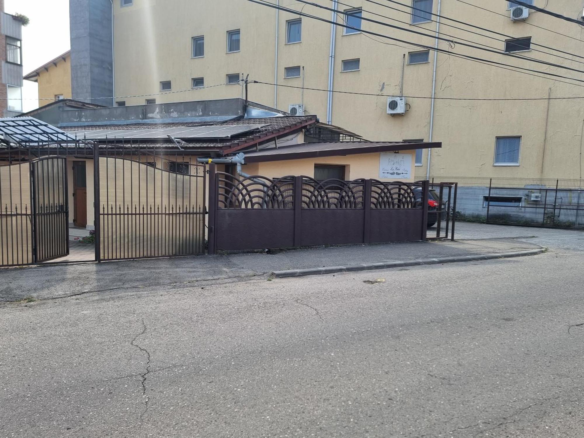 La Bebe 1 Bed Hotel Hunedoara Luaran gambar